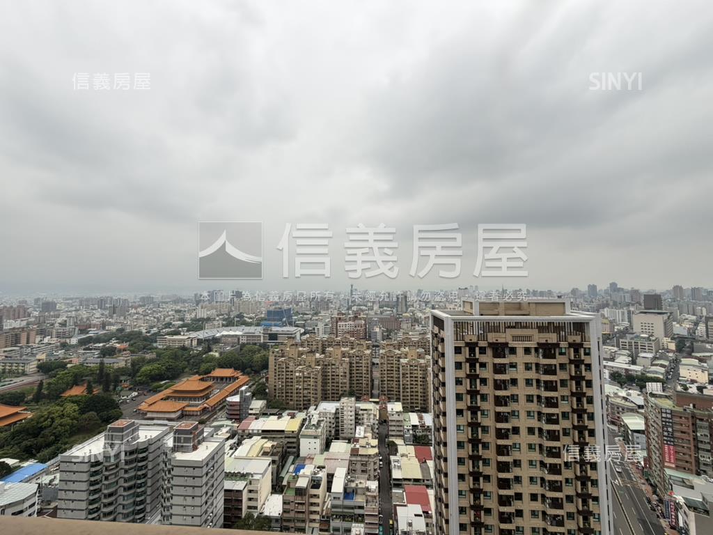 面綠園道稀有合併帝王戶房屋室內格局與周邊環境