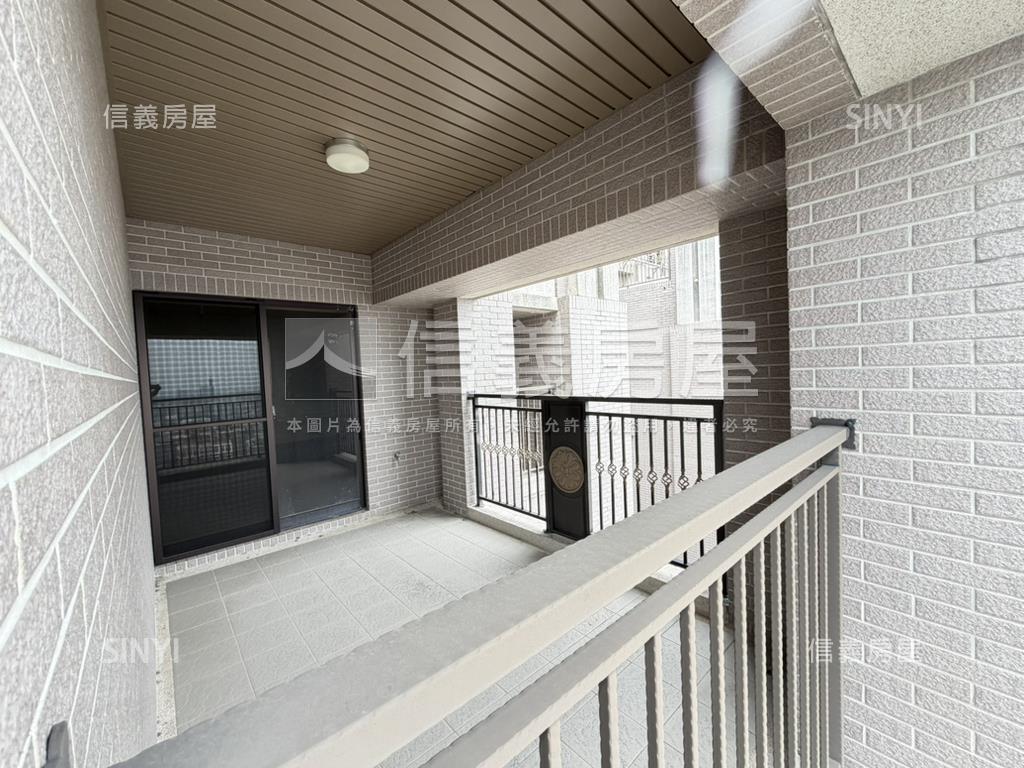 面綠園道稀有合併帝王戶房屋室內格局與周邊環境