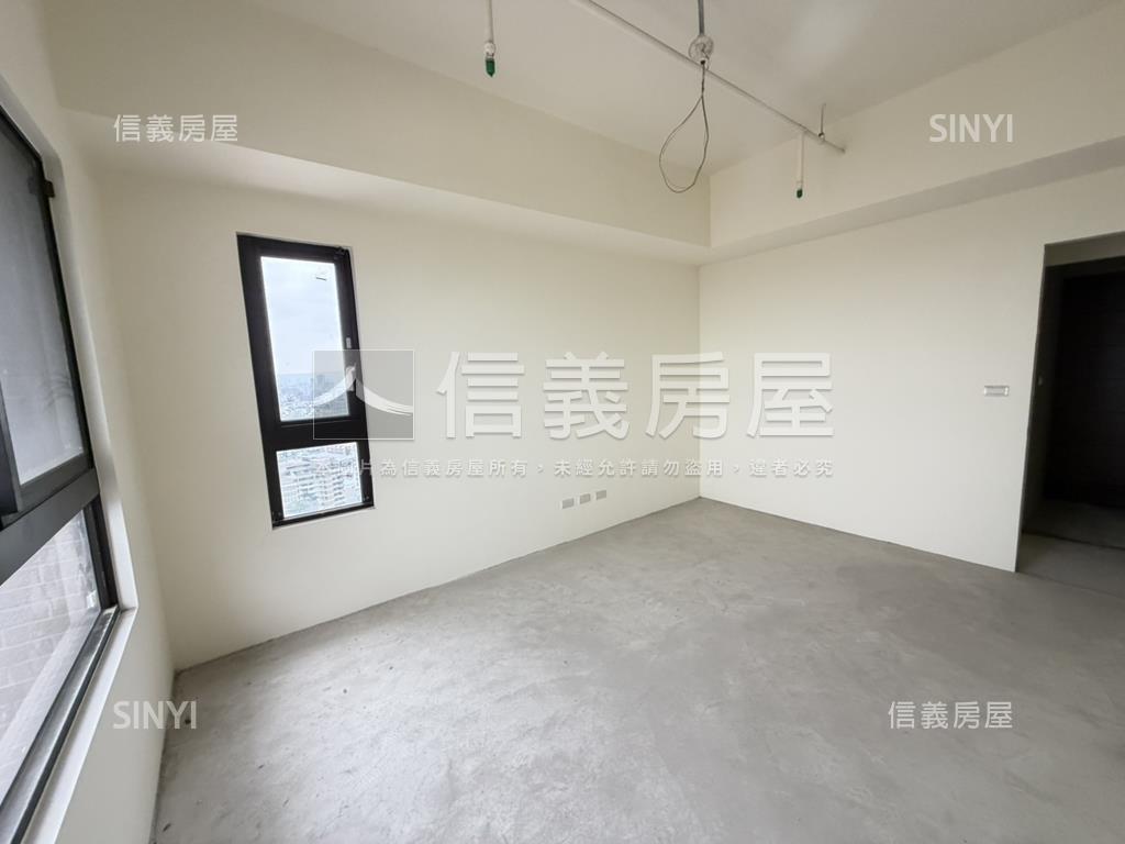 面綠園道稀有合併帝王戶房屋室內格局與周邊環境