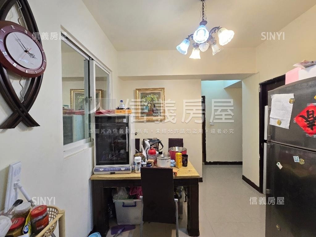 明志科大電梯三房車位房屋室內格局與周邊環境
