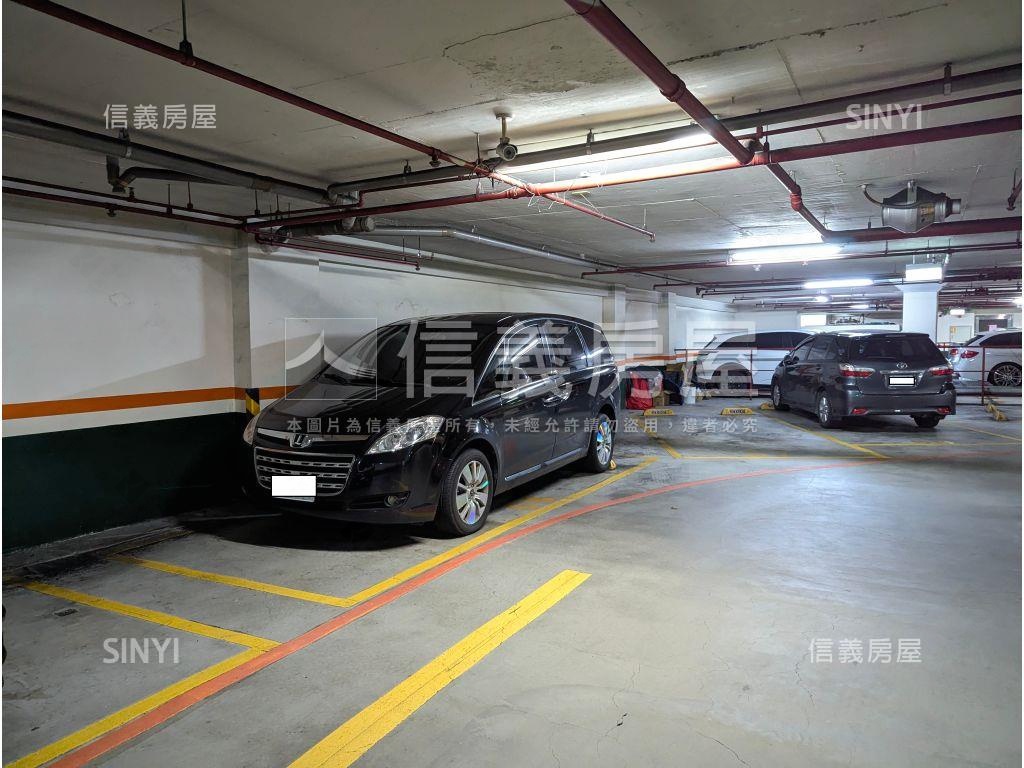映月三房雙坡平車位房屋室內格局與周邊環境