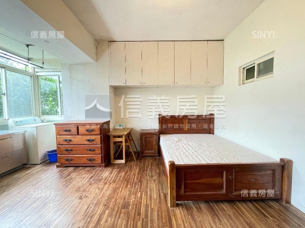 花園新城山景美宅房屋室內格局與周邊環境