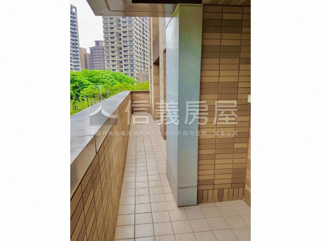 別具匠心帝璟稀有露臺景觀房屋室內格局與周邊環境