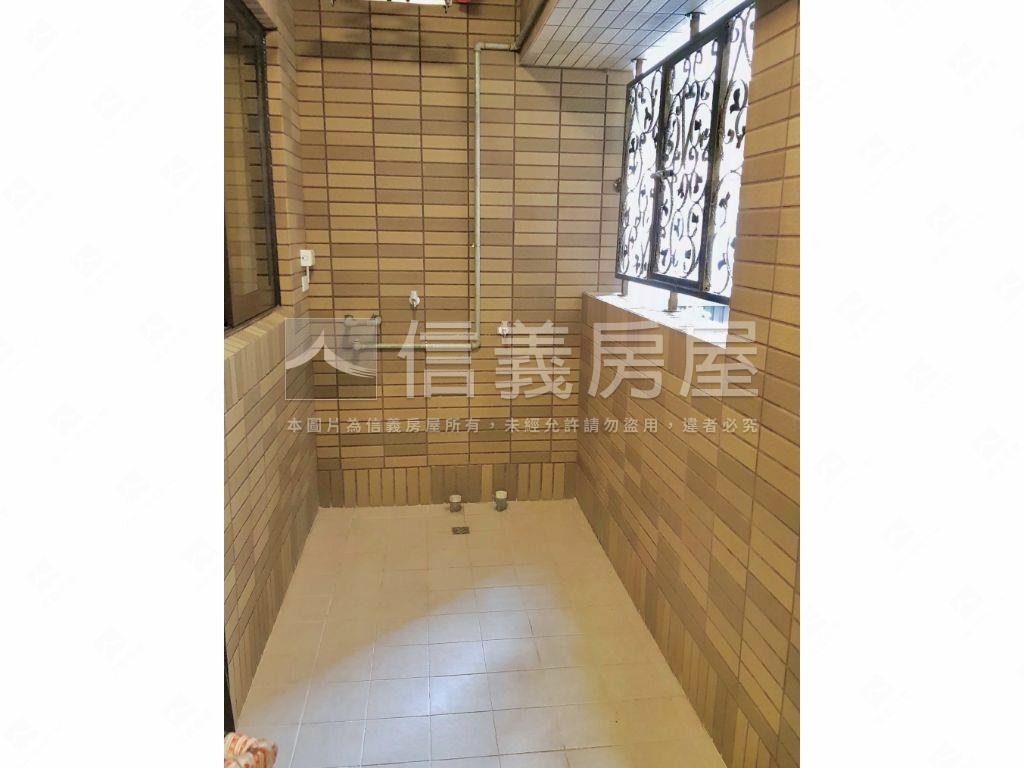 別具匠心帝璟稀有露臺景觀房屋室內格局與周邊環境