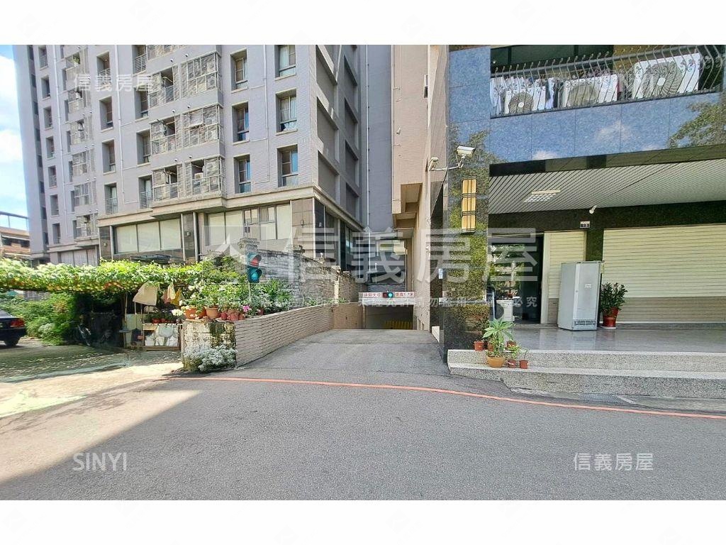 近明道熱鬧商圈美樓店房屋室內格局與周邊環境