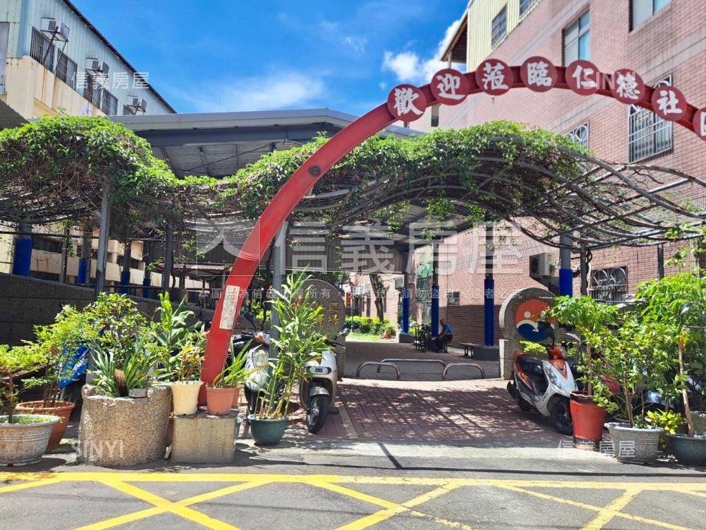 近學區震後邊間金店面房屋室內格局與周邊環境