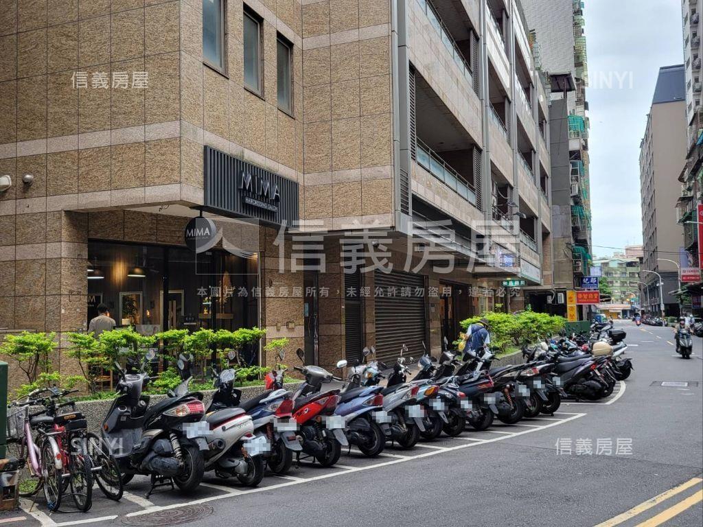 中安霸氣黃金店面珠寶盒房屋室內格局與周邊環境