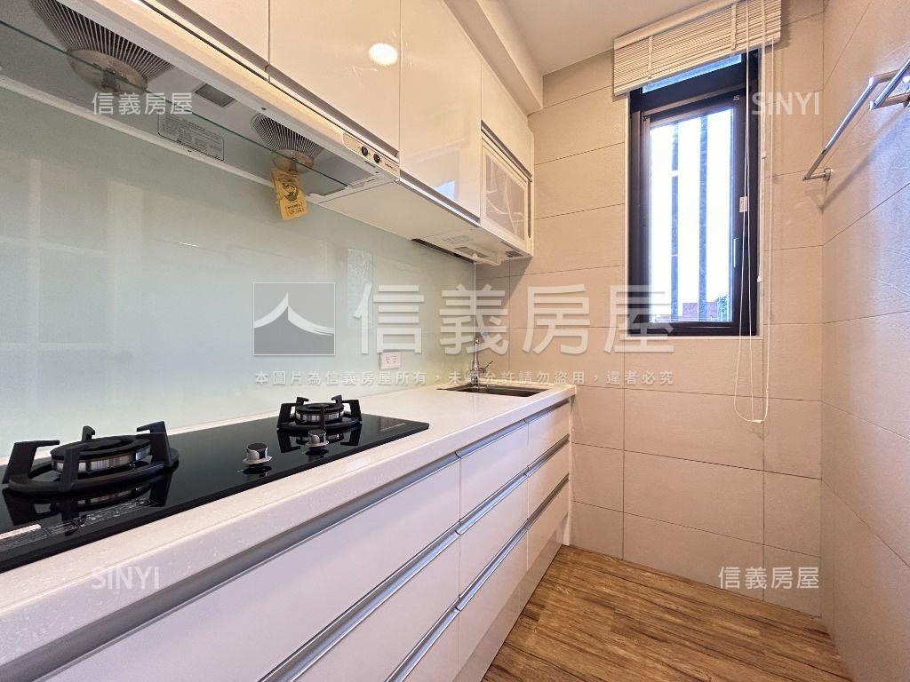 萬隆捷運。高質感車位美宅房屋室內格局與周邊環境