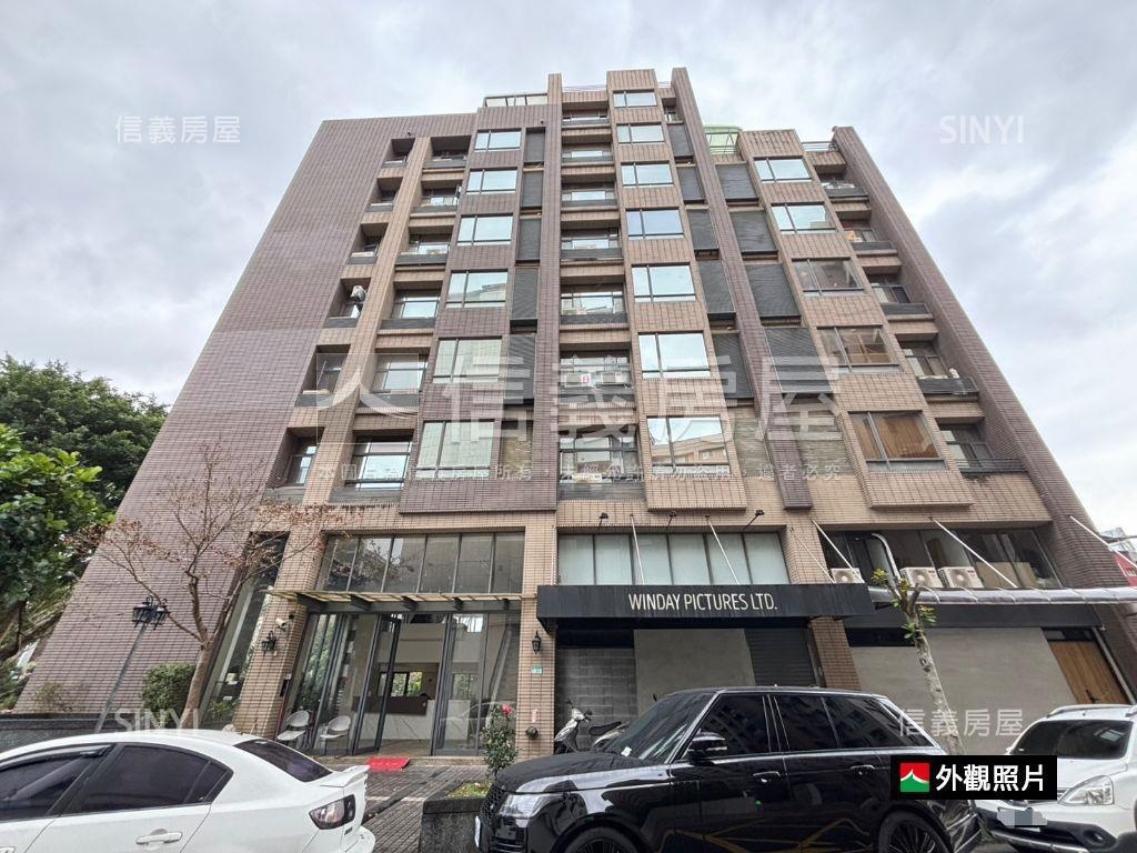 生活派對挑高一房車位房屋室內格局與周邊環境