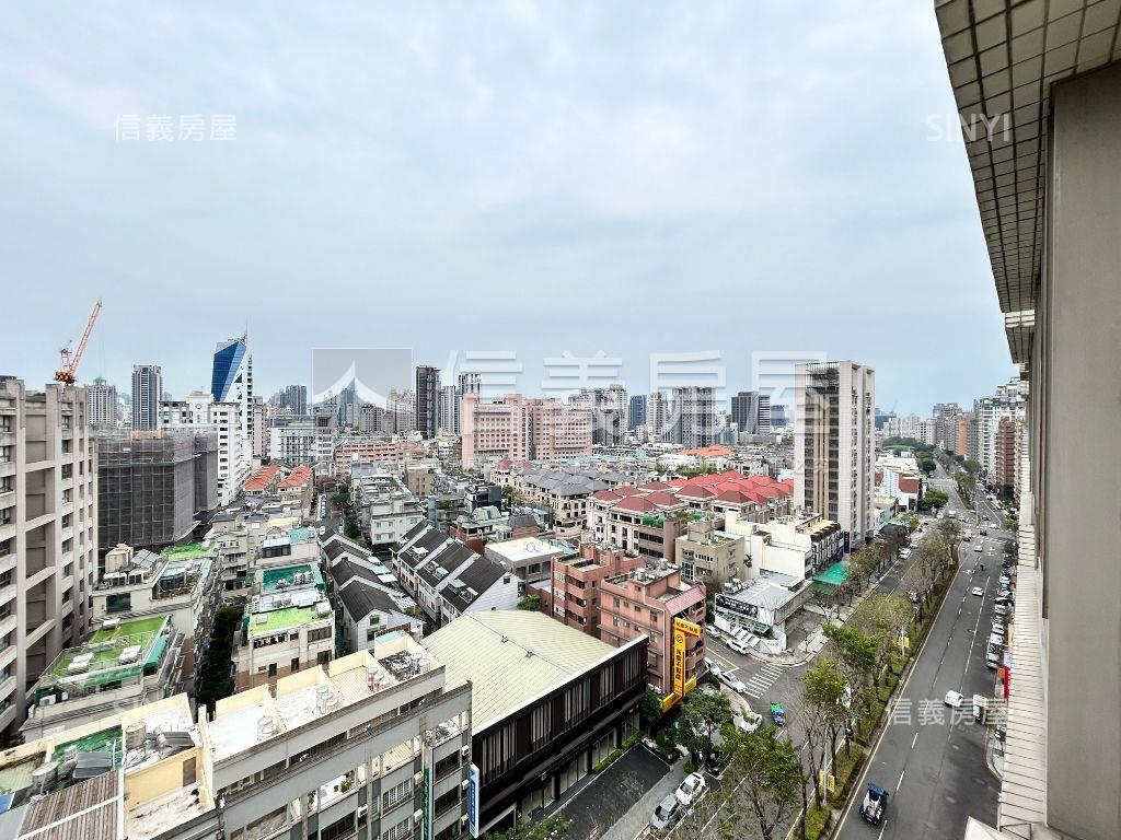 專任市政新境３房平車視野房屋室內格局與周邊環境