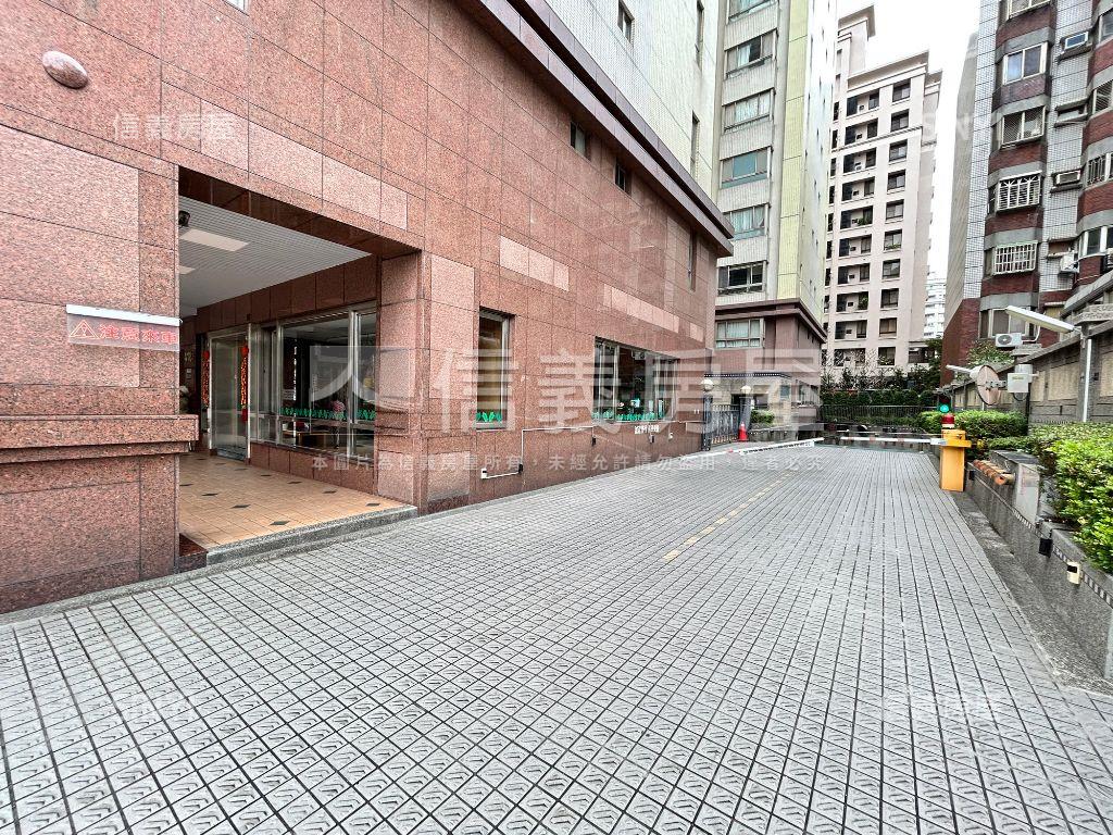 專任市政新境３房平車視野房屋室內格局與周邊環境