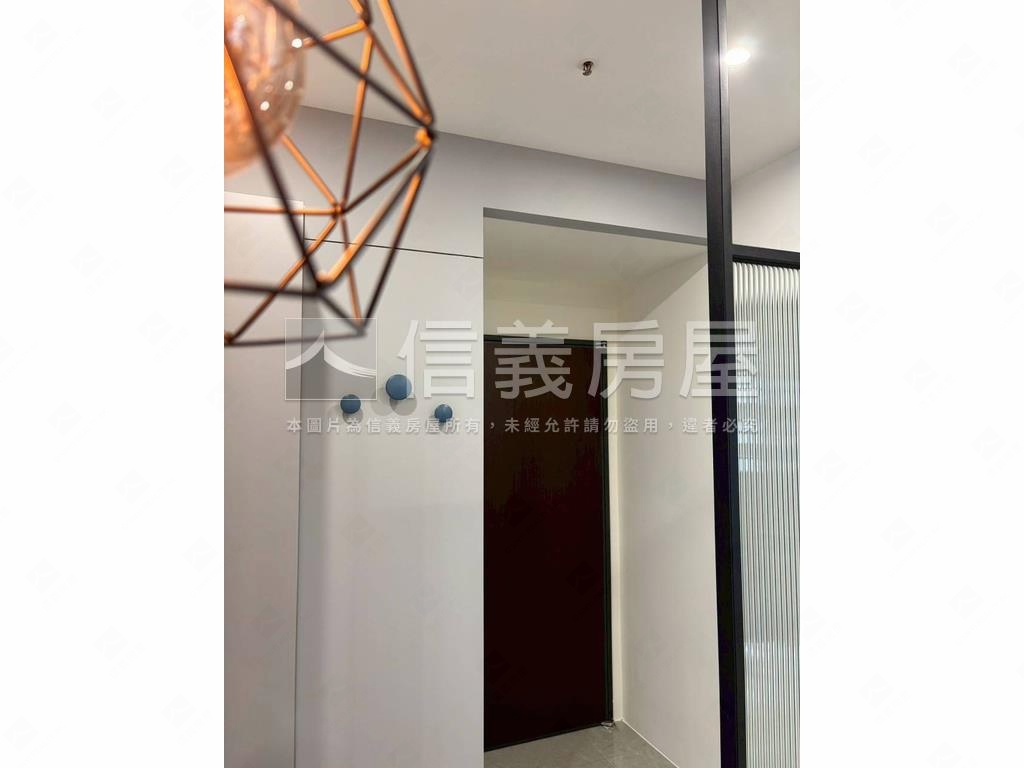 多城市景觀全新美裝房屋室內格局與周邊環境