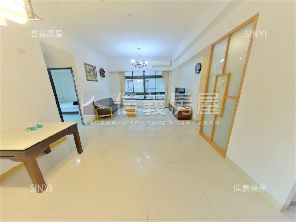 專任公園景觀大三房車位房屋室內格局與周邊環境