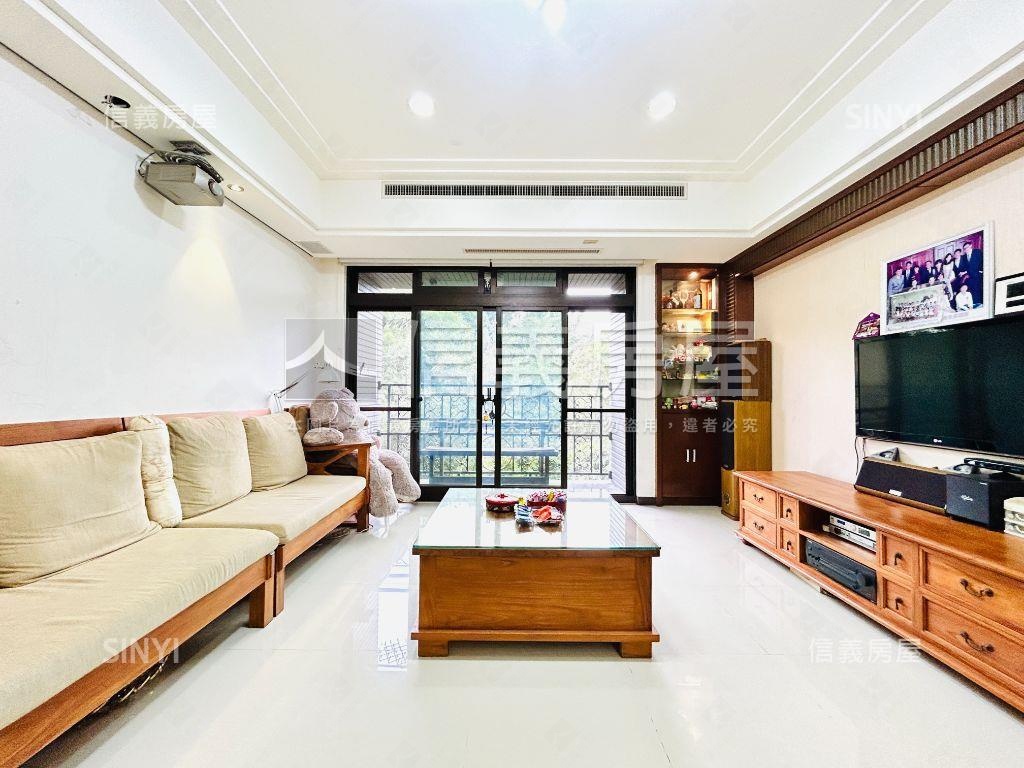 碧湖大苑‧四房車位房屋室內格局與周邊環境