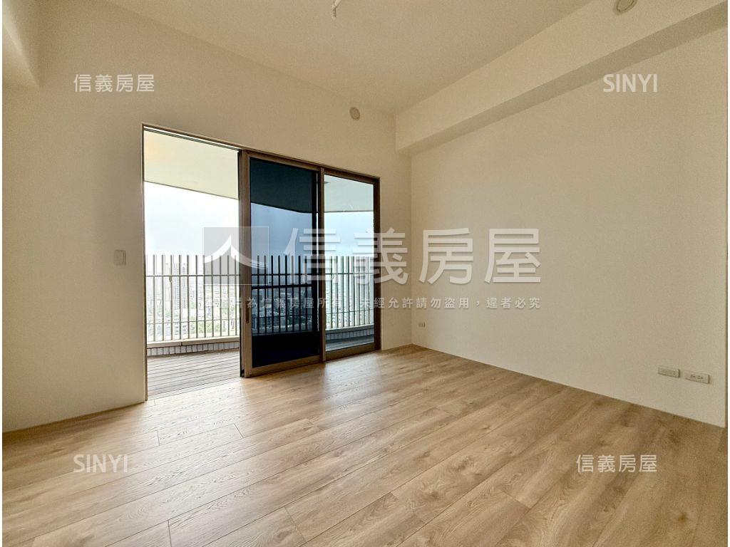 ＳＫＹＯＮＥ三房雙平車位房屋室內格局與周邊環境