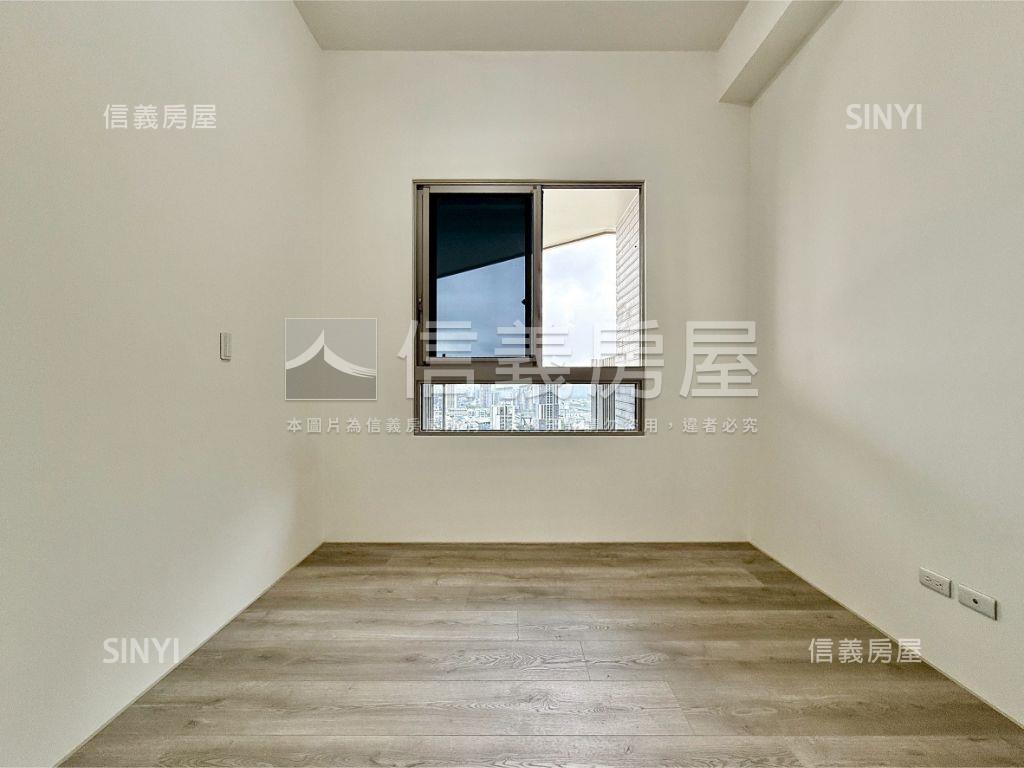 ＳＫＹＯＮＥ三房雙平車位房屋室內格局與周邊環境