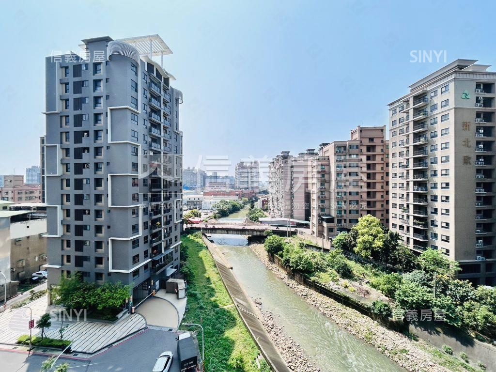 財源滾滾河景３房車位房屋室內格局與周邊環境