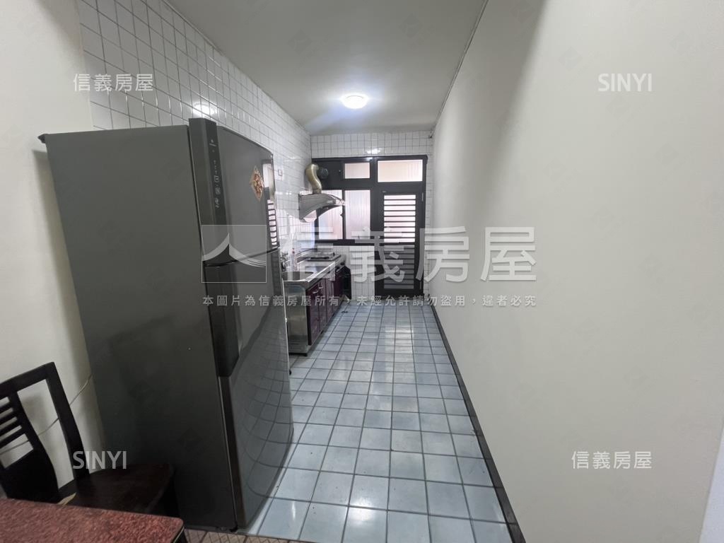 近捷運站三房美寓房屋室內格局與周邊環境