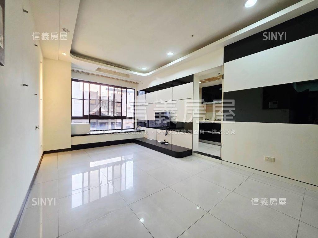 ＵＰＴＯＷＮ次頂樓大兩房房屋室內格局與周邊環境