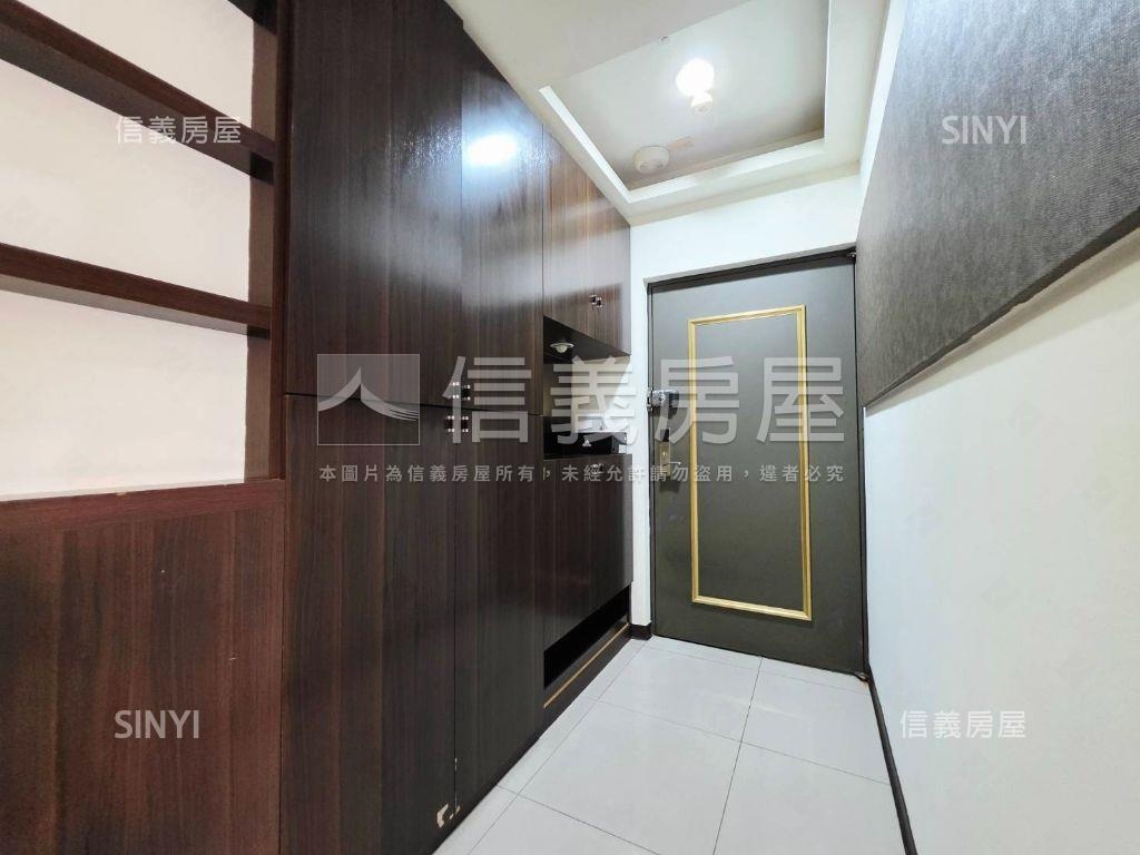 ＵＰＴＯＷＮ次頂樓大兩房房屋室內格局與周邊環境