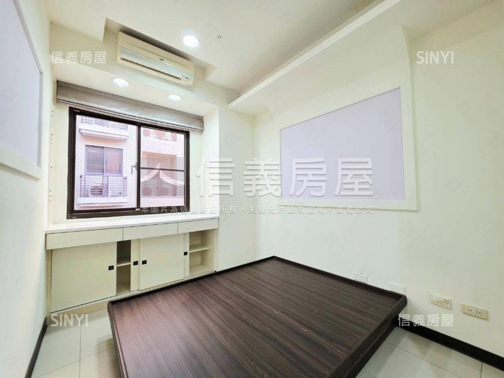 ＵＰＴＯＷＮ次頂樓大兩房房屋室內格局與周邊環境