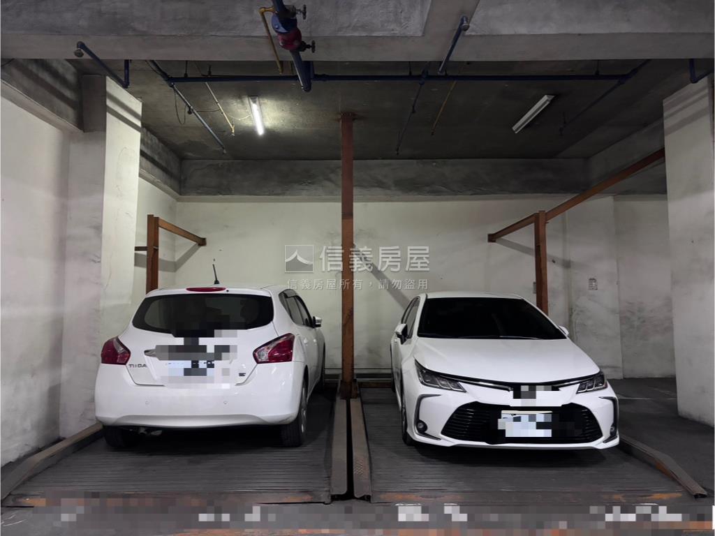 Ｒ１４景觀邊間３房車位房屋室內格局與周邊環境