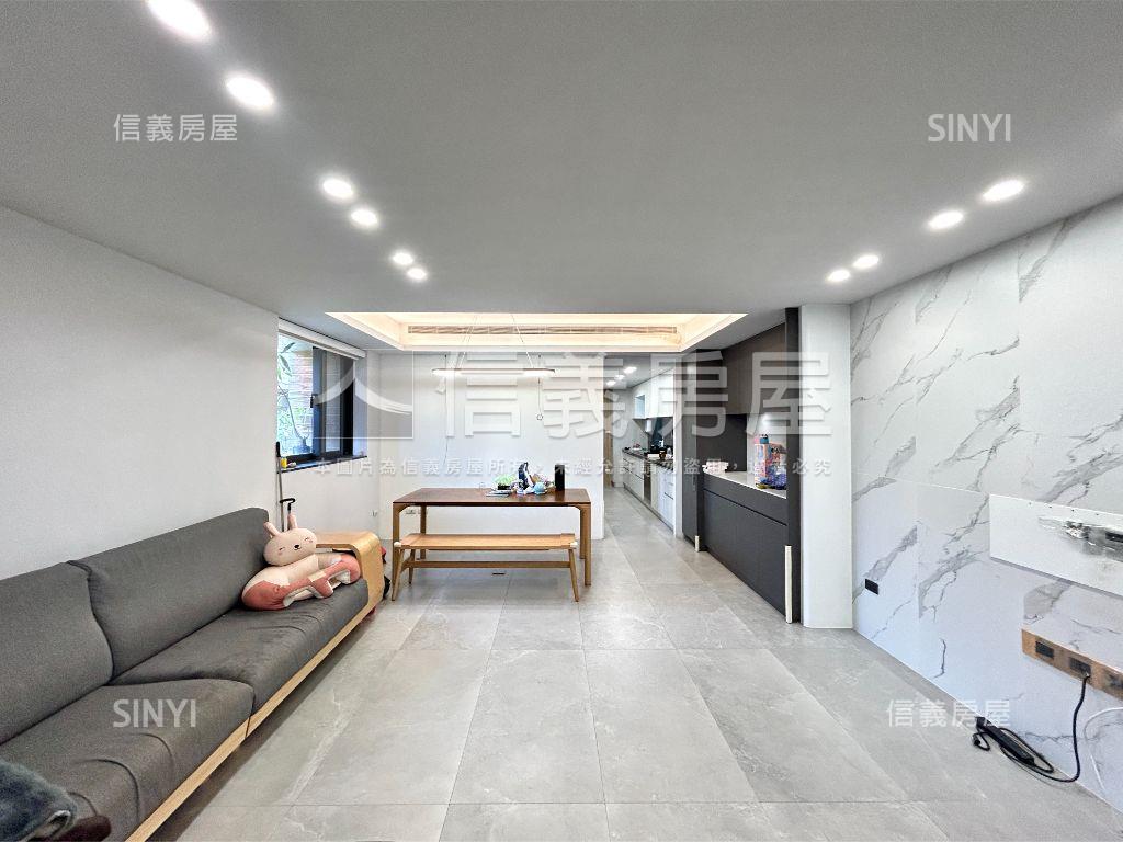 近圓山捷運．邊間公寓二樓房屋室內格局與周邊環境