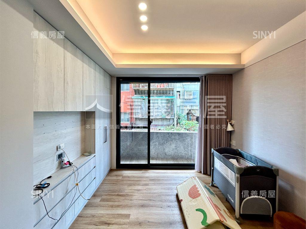 近圓山捷運．邊間公寓二樓房屋室內格局與周邊環境