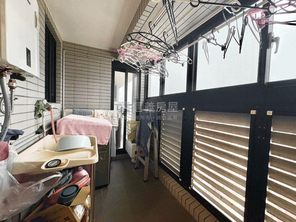 太子君峰會四房朝東平車讚房屋室內格局與周邊環境