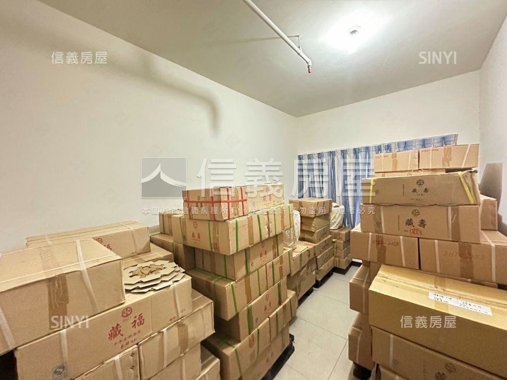 皇翔百老匯大氣四房雙車位房屋室內格局與周邊環境