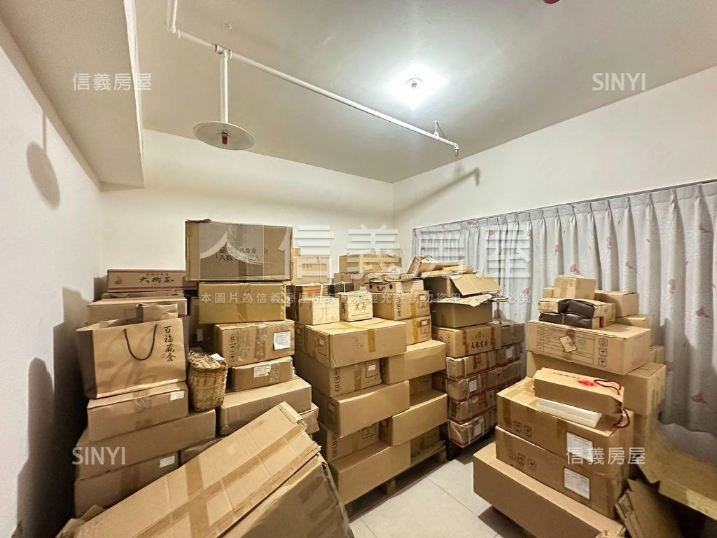 皇翔百老匯大氣四房雙車位房屋室內格局與周邊環境