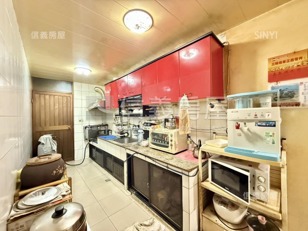 稀有靜巷邊間一樓房屋室內格局與周邊環境