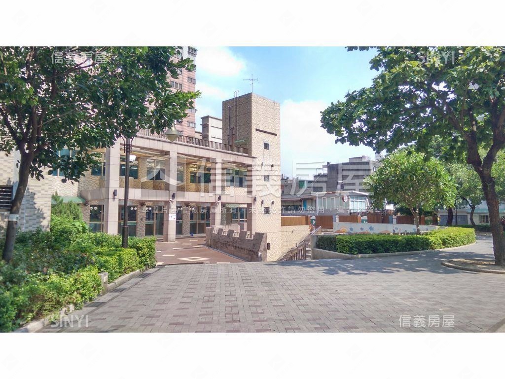 稀有靜巷邊間一樓房屋室內格局與周邊環境