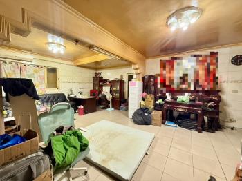 稀有靜巷邊間一樓