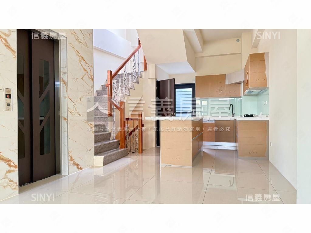 可升降！全新邊間臨路別墅房屋室內格局與周邊環境