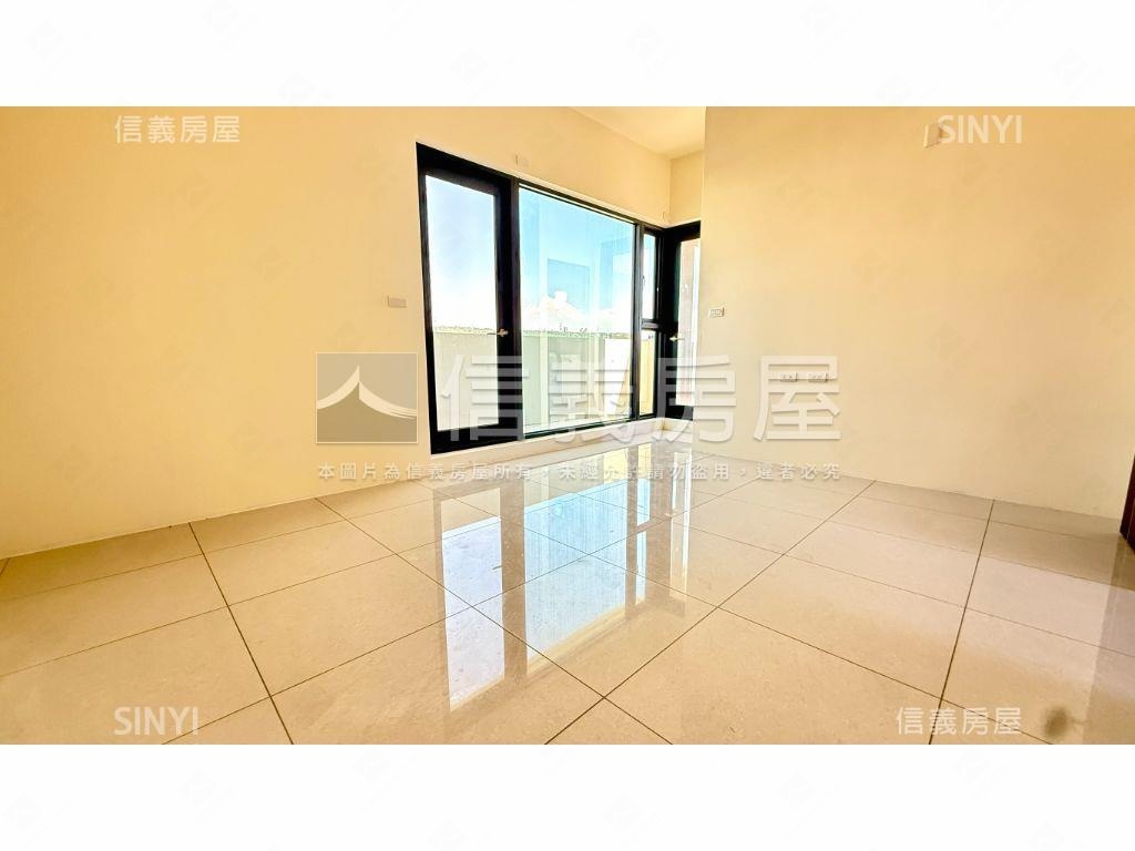 可升降！全新邊間臨路別墅房屋室內格局與周邊環境