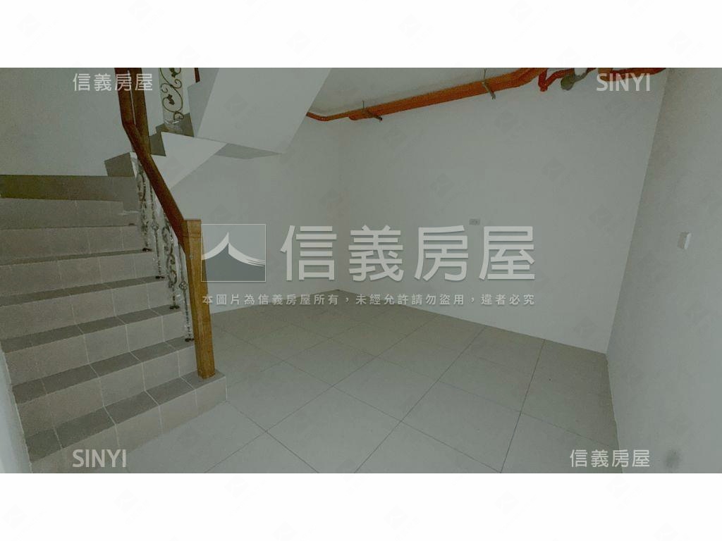 可升降！全新邊間臨路別墅房屋室內格局與周邊環境