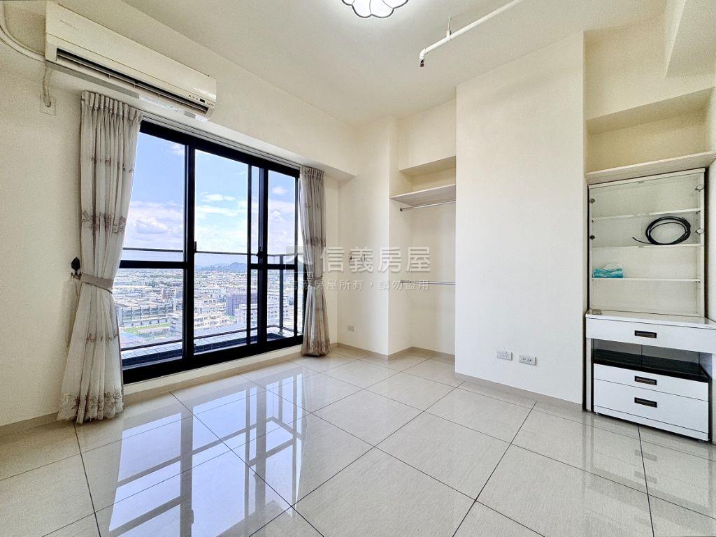 仁武高樓美景２房平車房屋室內格局與周邊環境