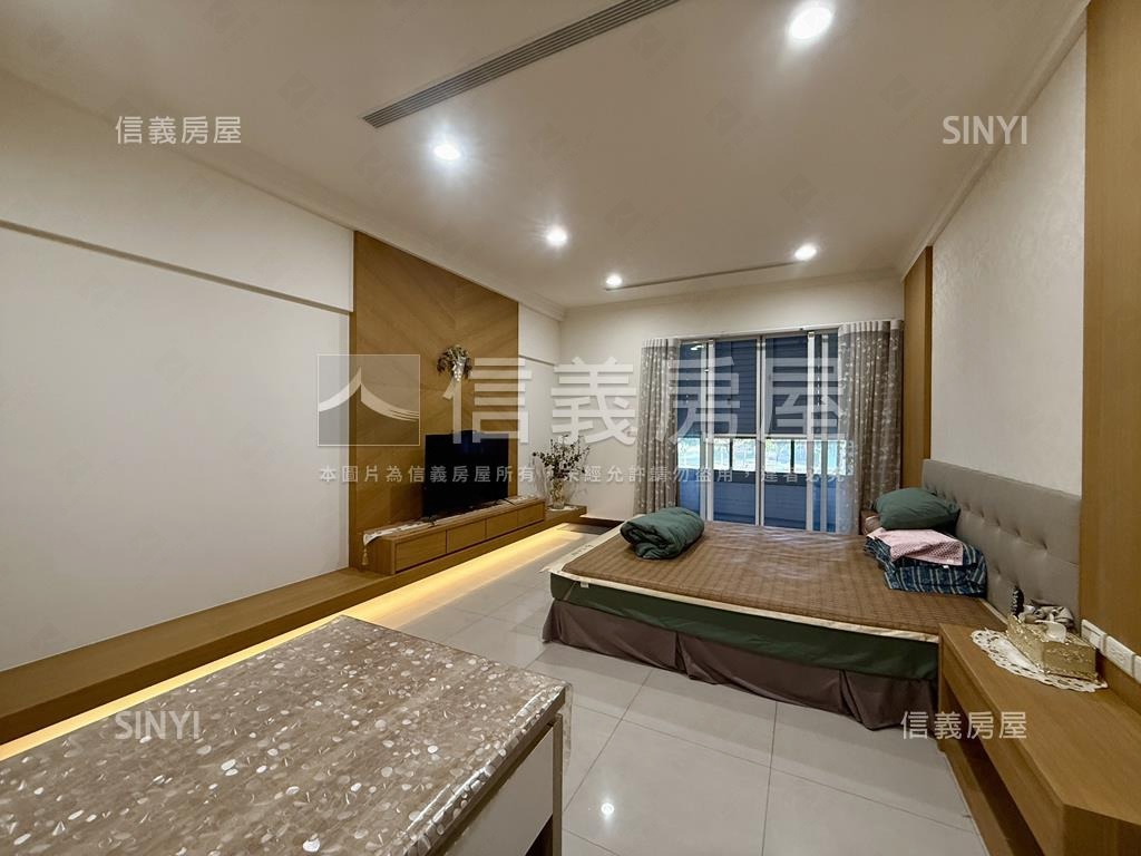 面公園吃市輕屋齡美透房屋室內格局與周邊環境