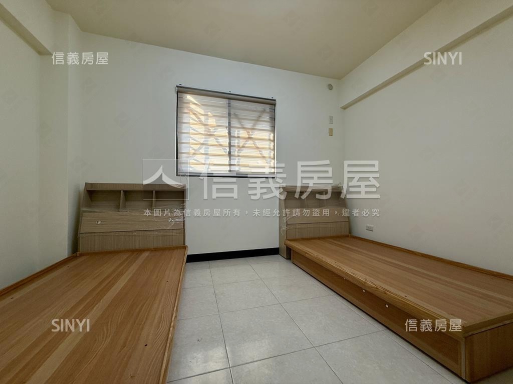 面公園吃市輕屋齡美透房屋室內格局與周邊環境