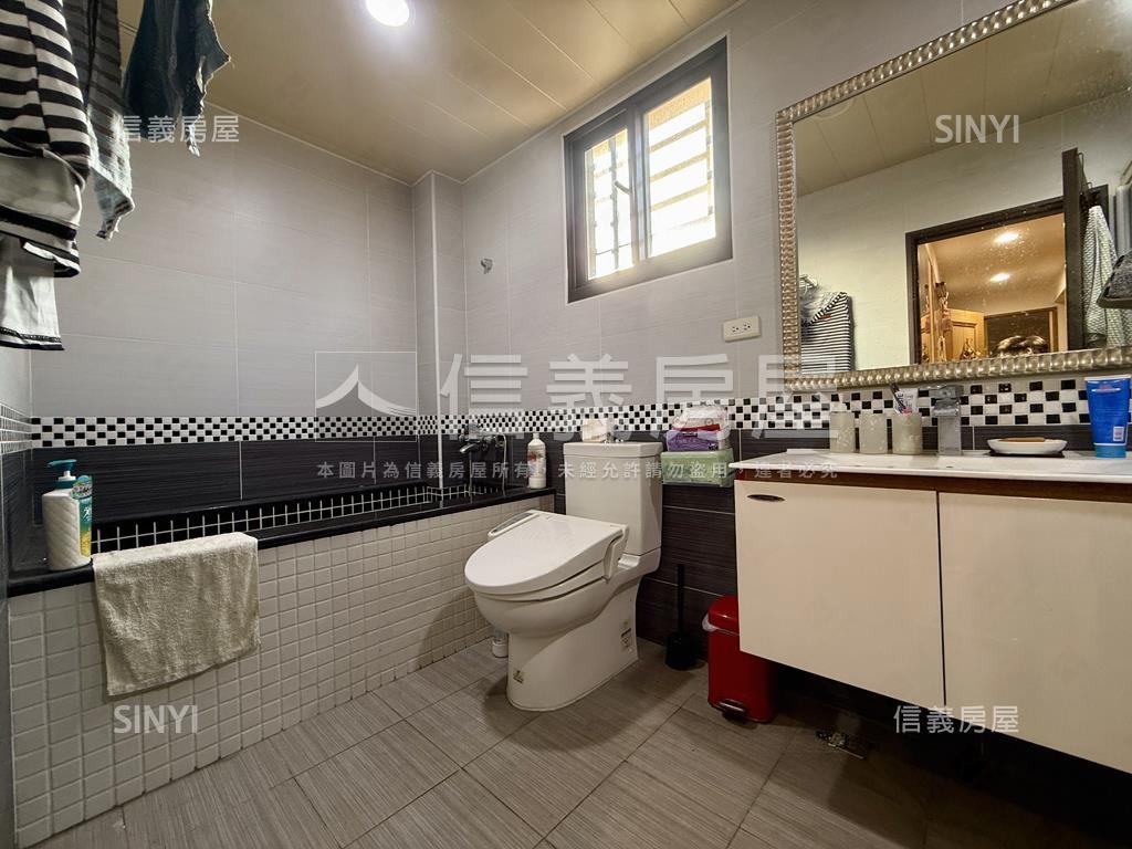 面公園吃市輕屋齡美透房屋室內格局與周邊環境