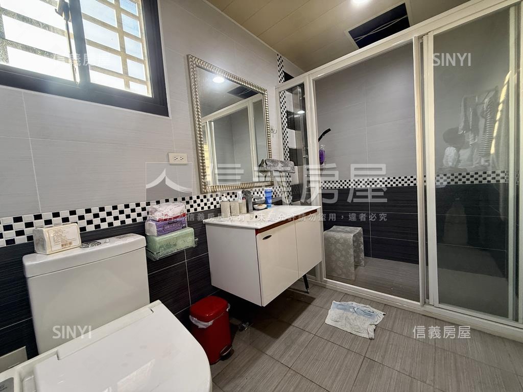 面公園吃市輕屋齡美透房屋室內格局與周邊環境