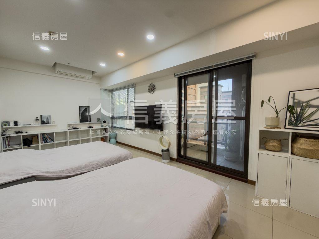 農十六堅山高樓校園首排房屋室內格局與周邊環境