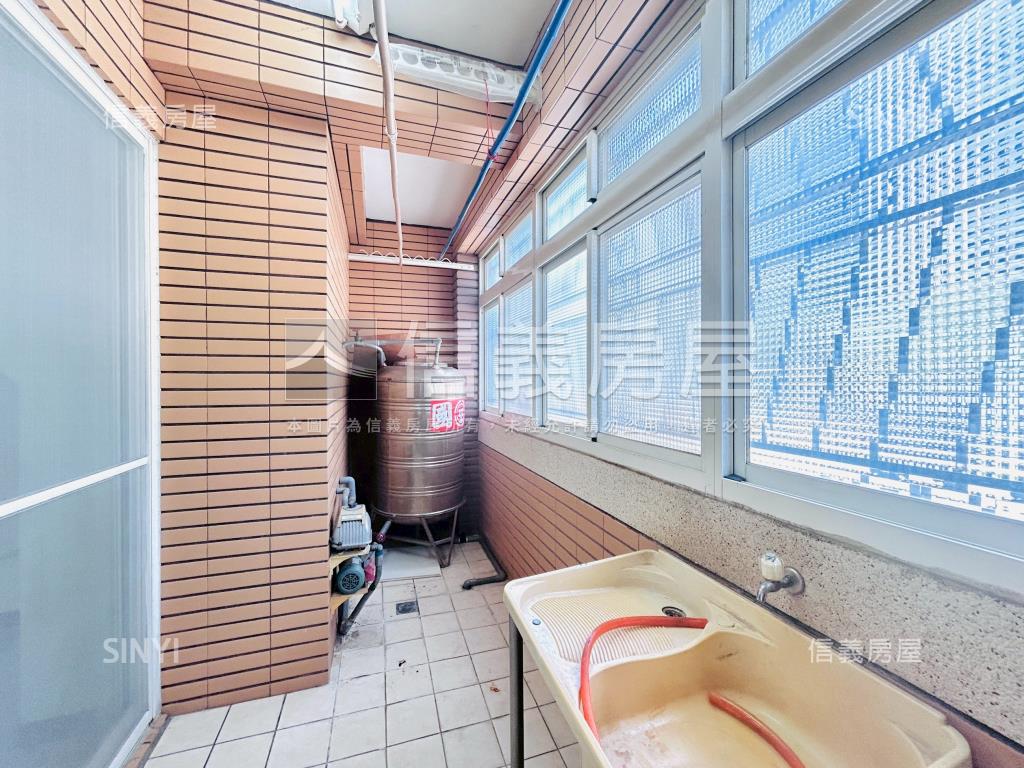 昭揚建設明亮採光透天房屋室內格局與周邊環境