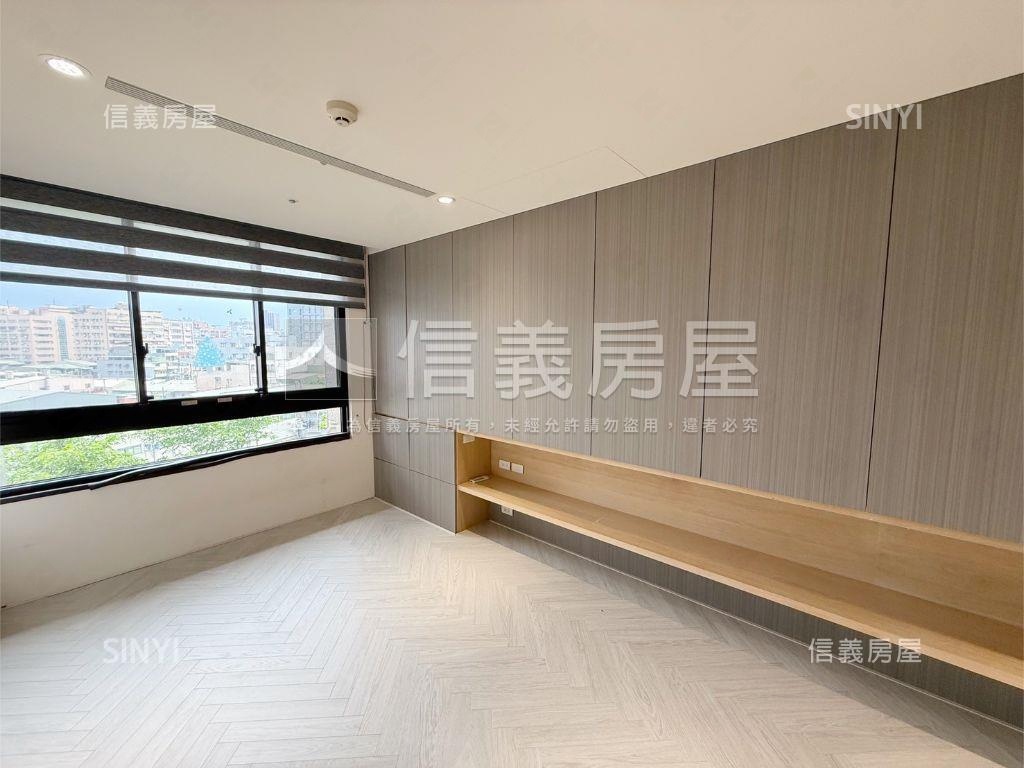 遠雄香榭園河景三房車位房屋室內格局與周邊環境