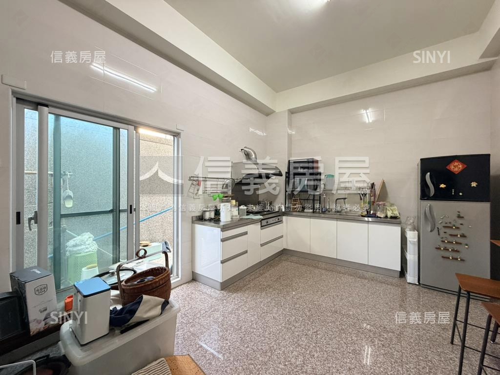 新市小資大坪數美宅房屋室內格局與周邊環境