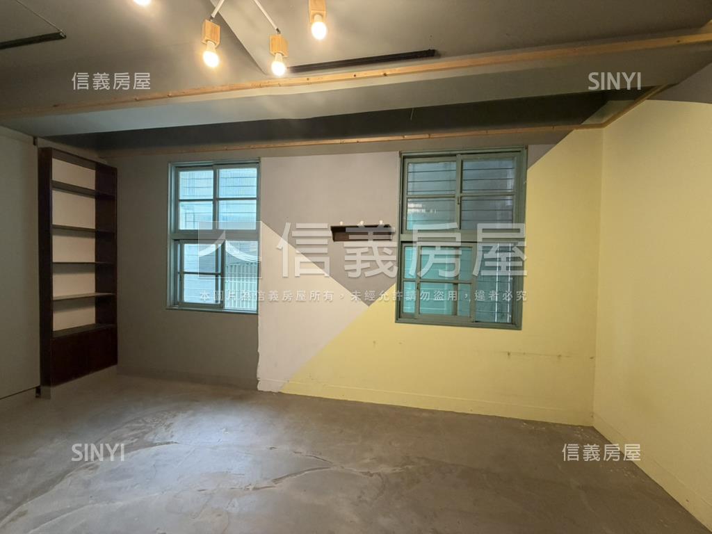 近火車站前鋒路透天房屋室內格局與周邊環境