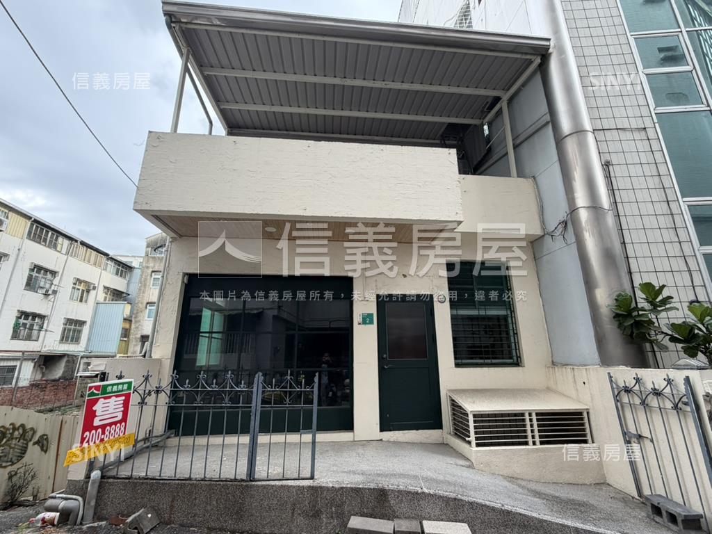 近火車站前鋒路透天房屋室內格局與周邊環境