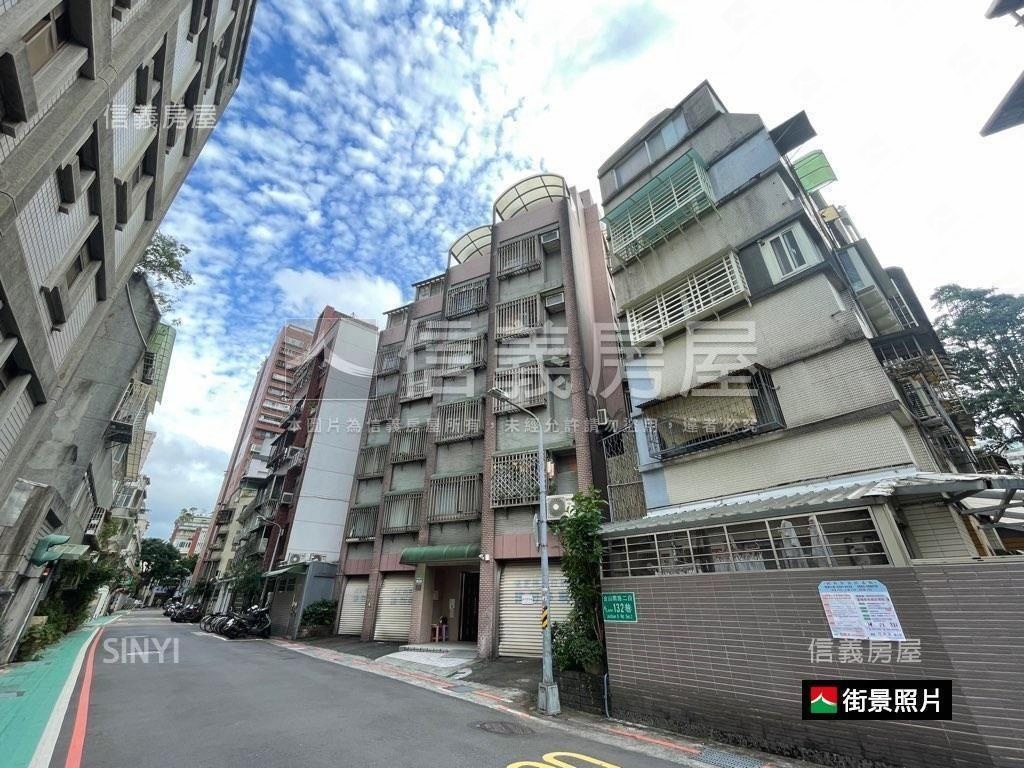 稀有平面車庫車位房屋室內格局與周邊環境