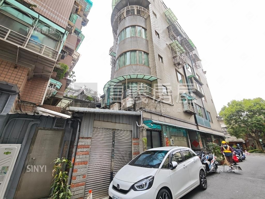雙連極致黃金店辦２房屋室內格局與周邊環境